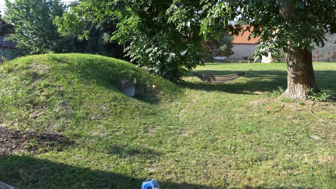 Orechovy Dvur Velke Nepodrice Esterno foto