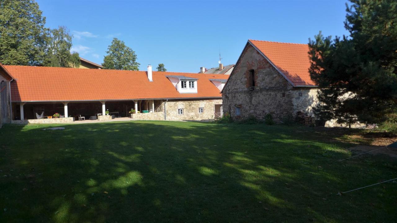 Orechovy Dvur Velke Nepodrice Esterno foto